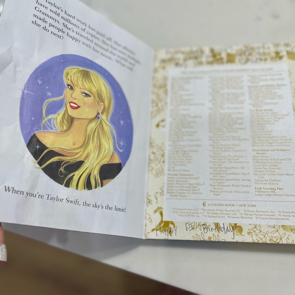 Taylor Swift Little Golden Book - Picture 5 of 5